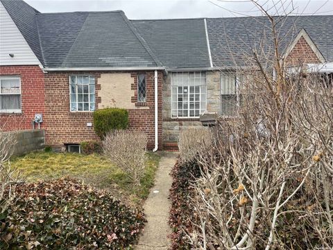 Homes For Sale - 115-12 227th Street<br/> Cambria Heights, NY 11411