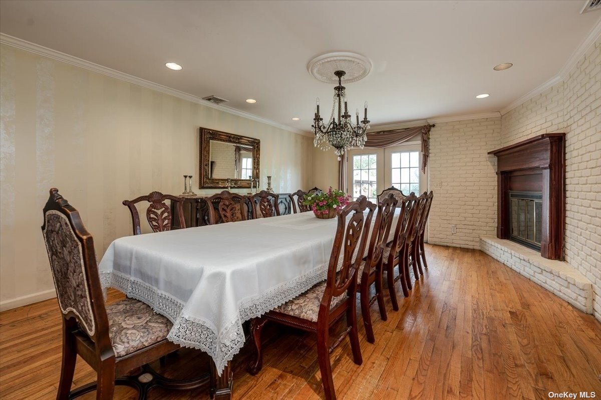 Photo 5 of 28 of 140 S Harborview house