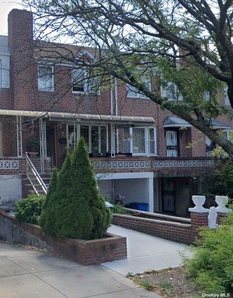 Townhouse For Sale - 51-17 64th Street<br/> Queens County, Flushing, NY 11377