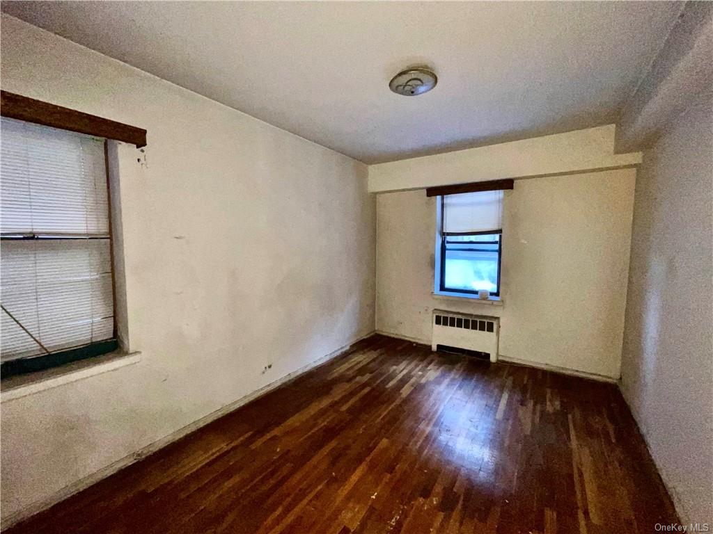 740 E 232nd Street TD