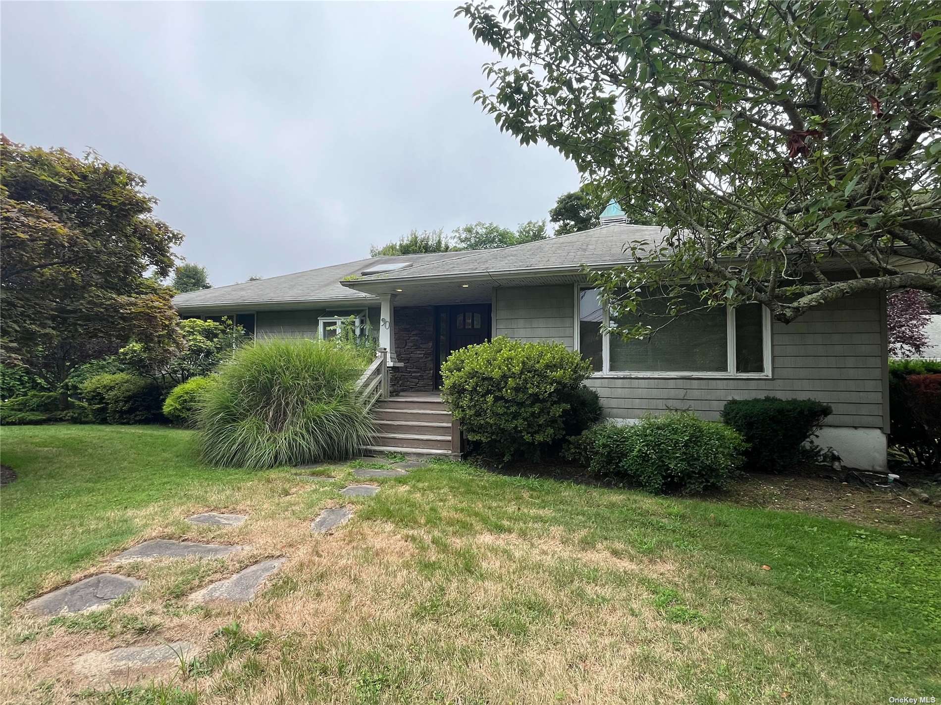View Bayport, NY 11705 house