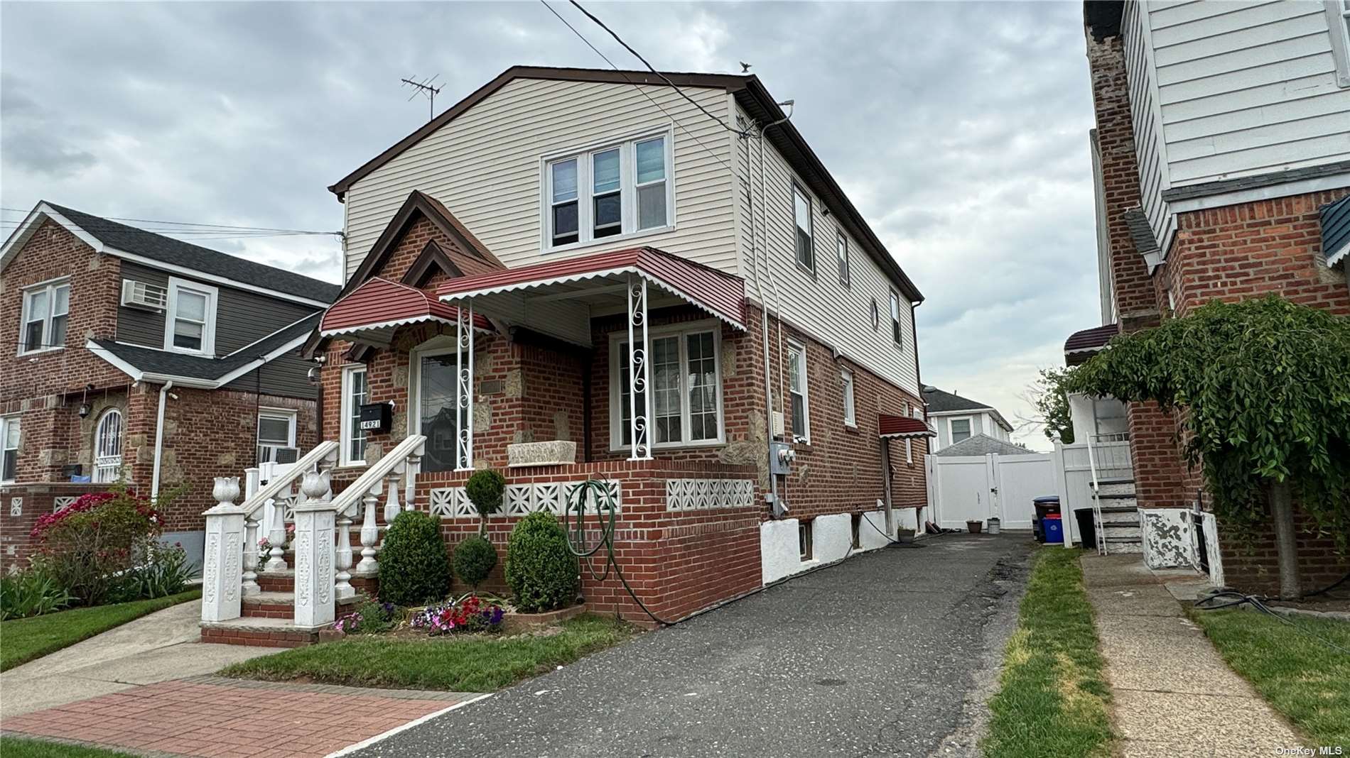 Property for Sale at 14921 115th Street, South Ozone Park, Queens, NY - Bedrooms: 5 
Bathrooms: 4 
Rooms: 11  - $1,170,000