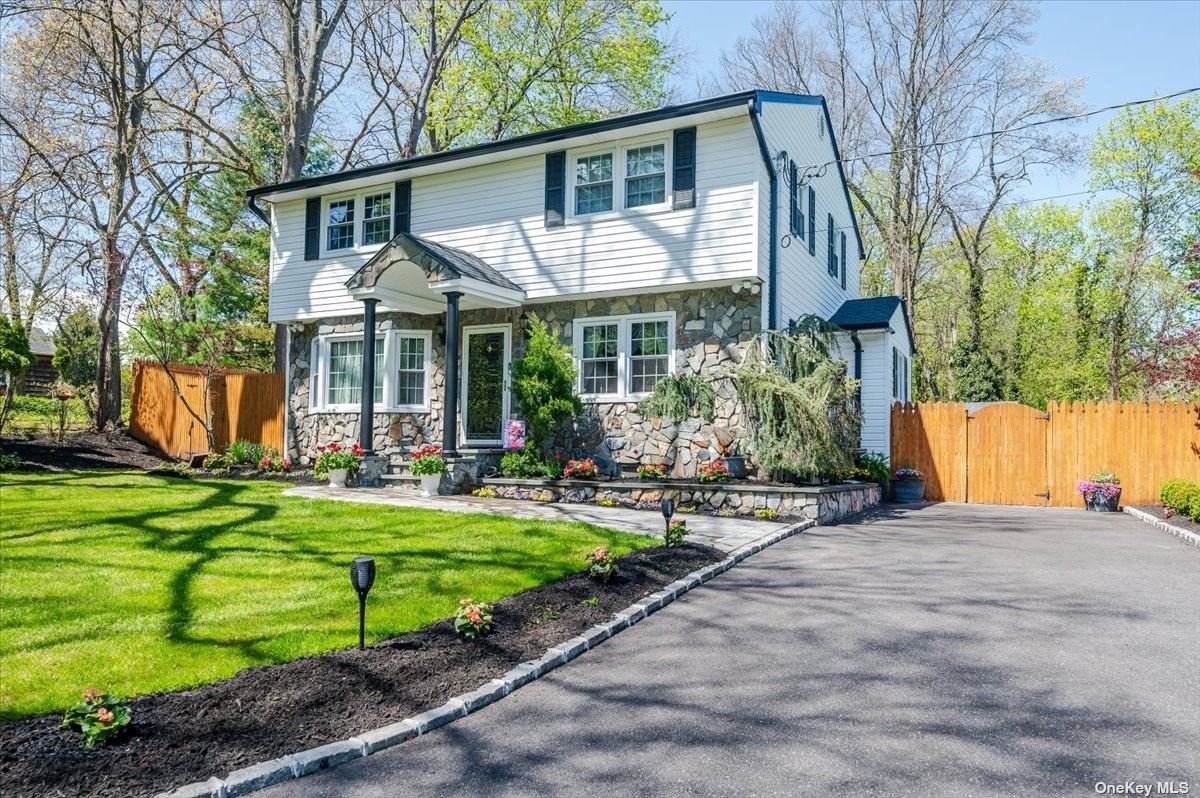 Property for Sale at 103 Harvard Avenue, Smithtown, Hamptons, NY - Bedrooms: 4 
Bathrooms: 2  - $775,000