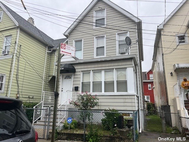 Property for Sale at 3636 Barnes Avenue, Bronx, New York - Bedrooms: 5 
Bathrooms: 2 
Rooms: 9  - $529,000