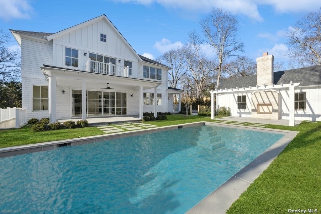 Property for Sale at 10 Richards Drive, Sag Harbor, Hamptons, NY - Bedrooms: 6 
Bathrooms: 7.5  - $4,895,000