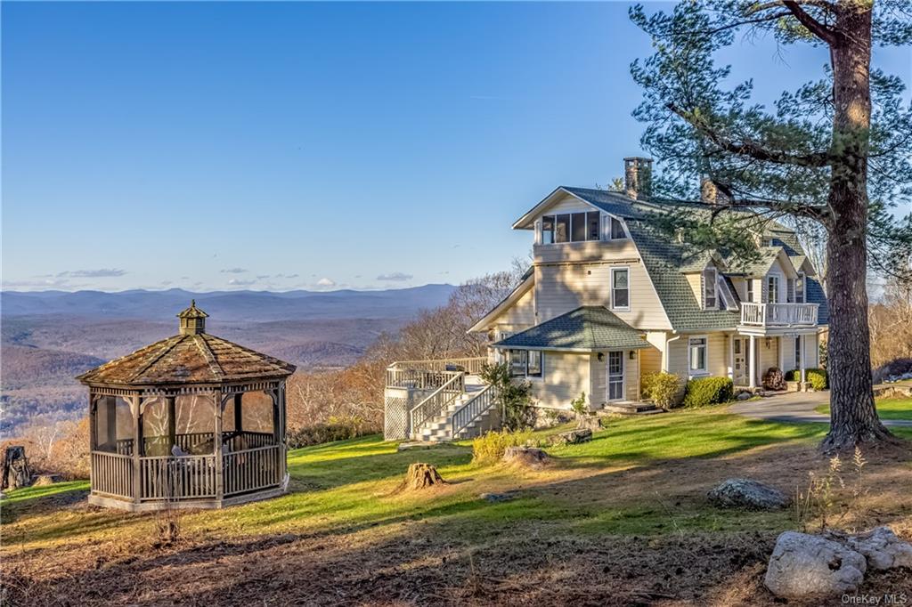 Property for Sale at 219 Hartshorn Road, Cragsmoor, New York - Bedrooms: 6 
Bathrooms: 4 
Rooms: 12  - $1,450,000