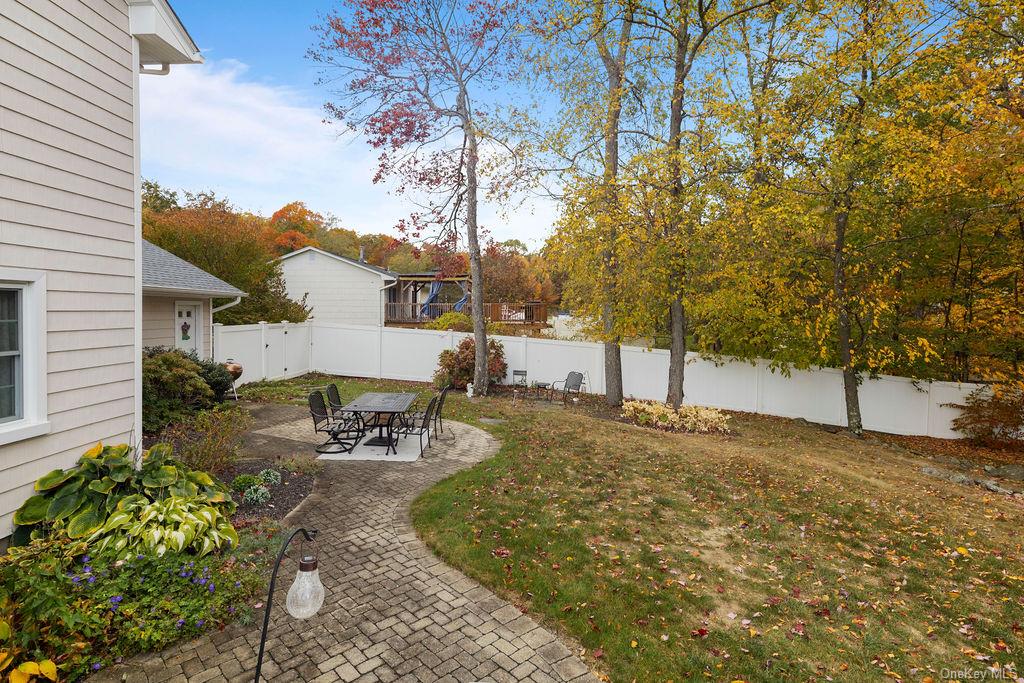 61 Peter Bush Drive, Monroe, New York image 8