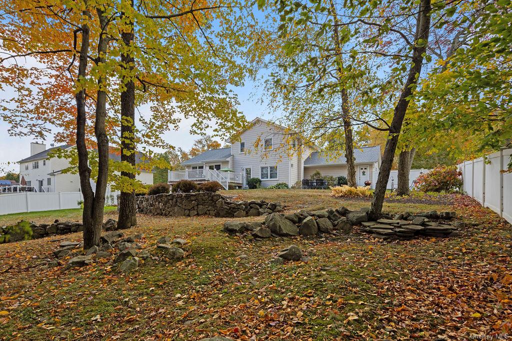 61 Peter Bush Drive, Monroe, New York image 5