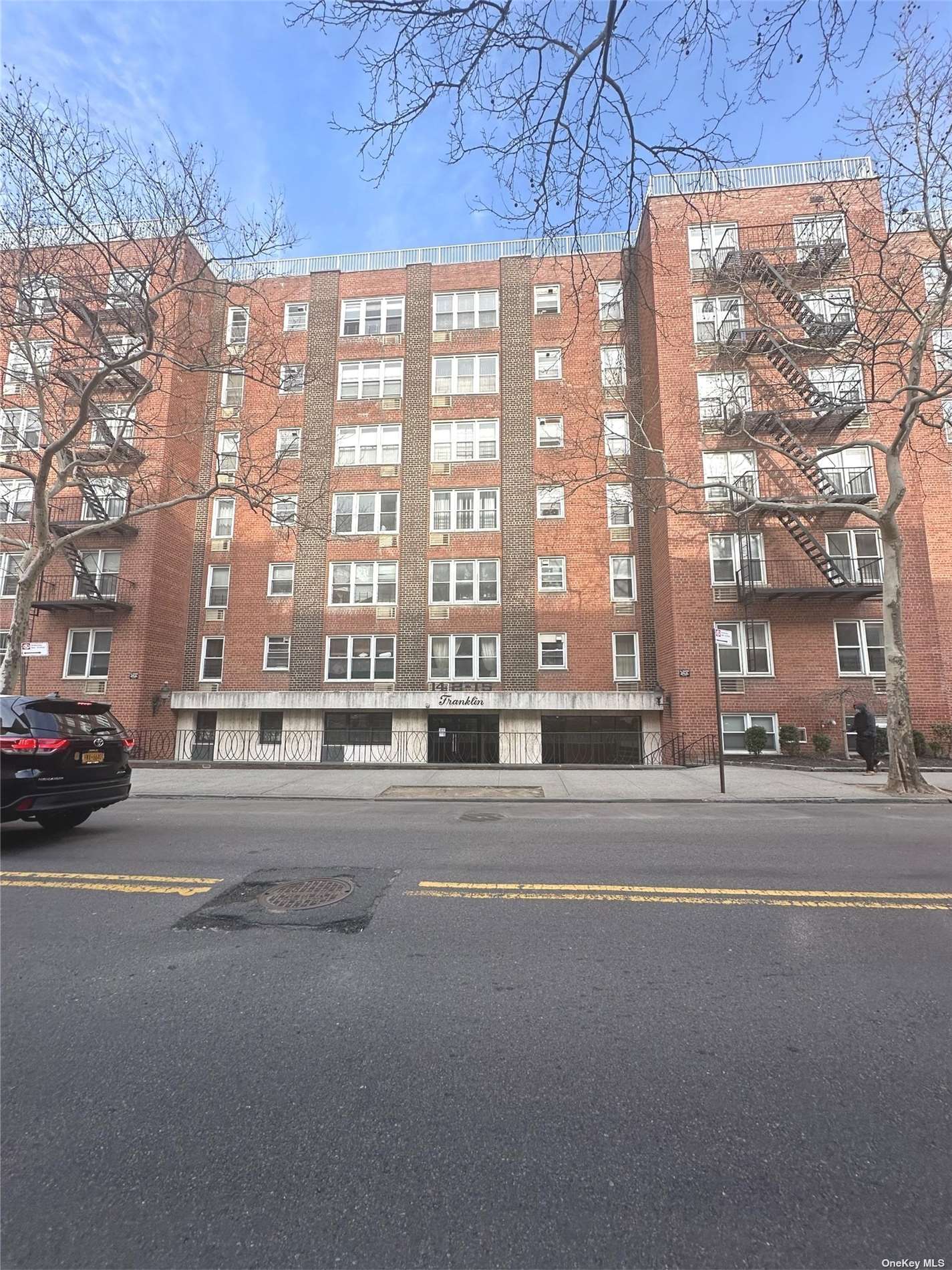 Property for Sale at 14215 Franklin Ave Ave 4A, Flushing, Queens, NY - Bedrooms: 1 
Bathrooms: 1 
Rooms: 4  - $285,000