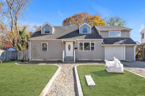 1 Emily Street, Massapequa, NY 11758 - MLS#: L3586487