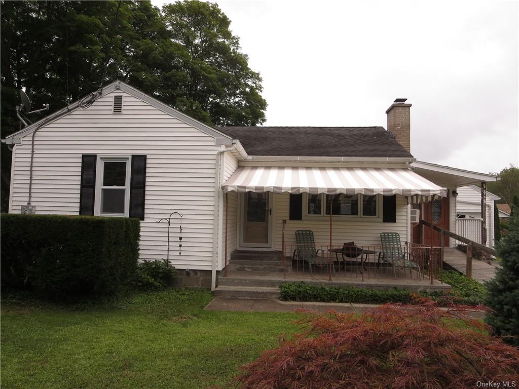 4 Merrchant Street, Dover Plains, New York - 2 Bedrooms  
2 Bathrooms  
4 Rooms - 