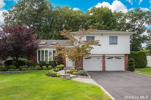 400 Elm Drive, Roslyn, New York image 2