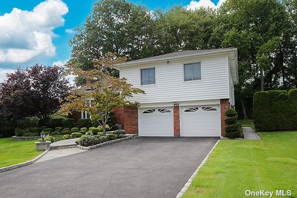 400 Elm Drive, Roslyn, New York image 3