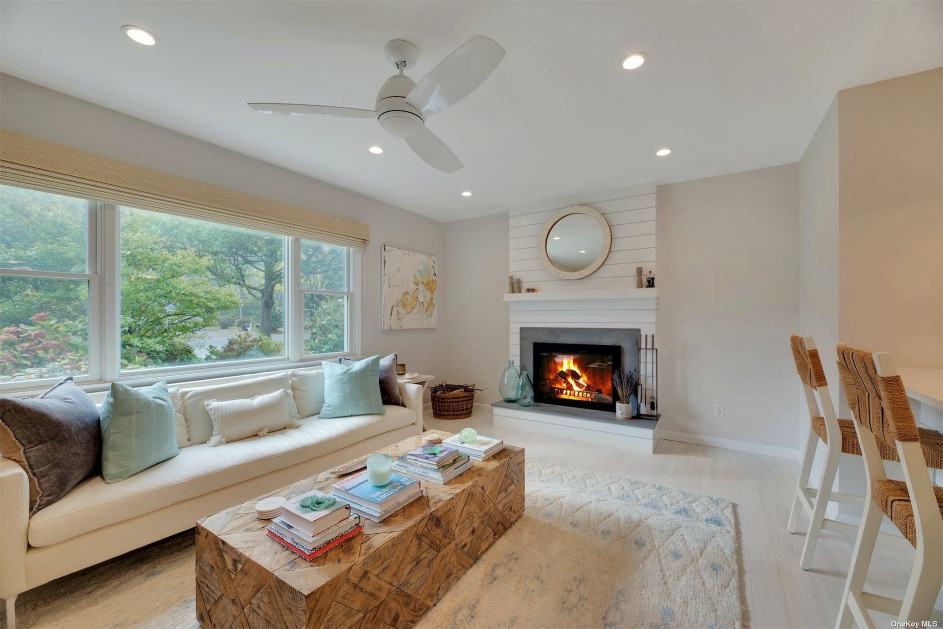 Photo 6 of 20 of 2275 Pine Neck Road house