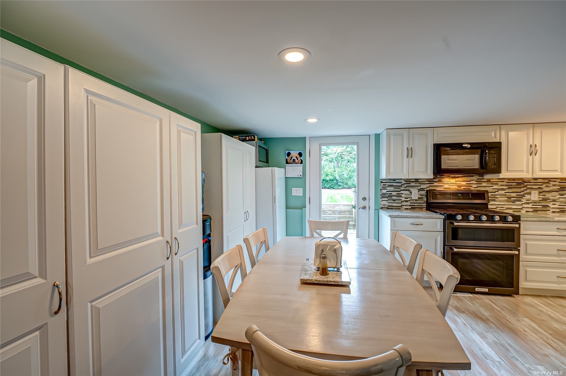 3 Rack Lane, East Setauket, New York image 9