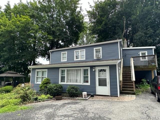 Rental Property at 4 Riverview Avenue, New Windsor, New York - Bedrooms: 2 
Bathrooms: 1 
Rooms: 5  - $2,000 MO.