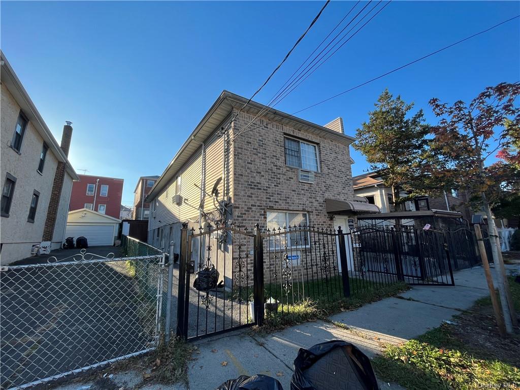 Property for Sale at 2931 Wickham Avenue, Bronx, New York - Bedrooms: 6 
Bathrooms: 3  - $849,000