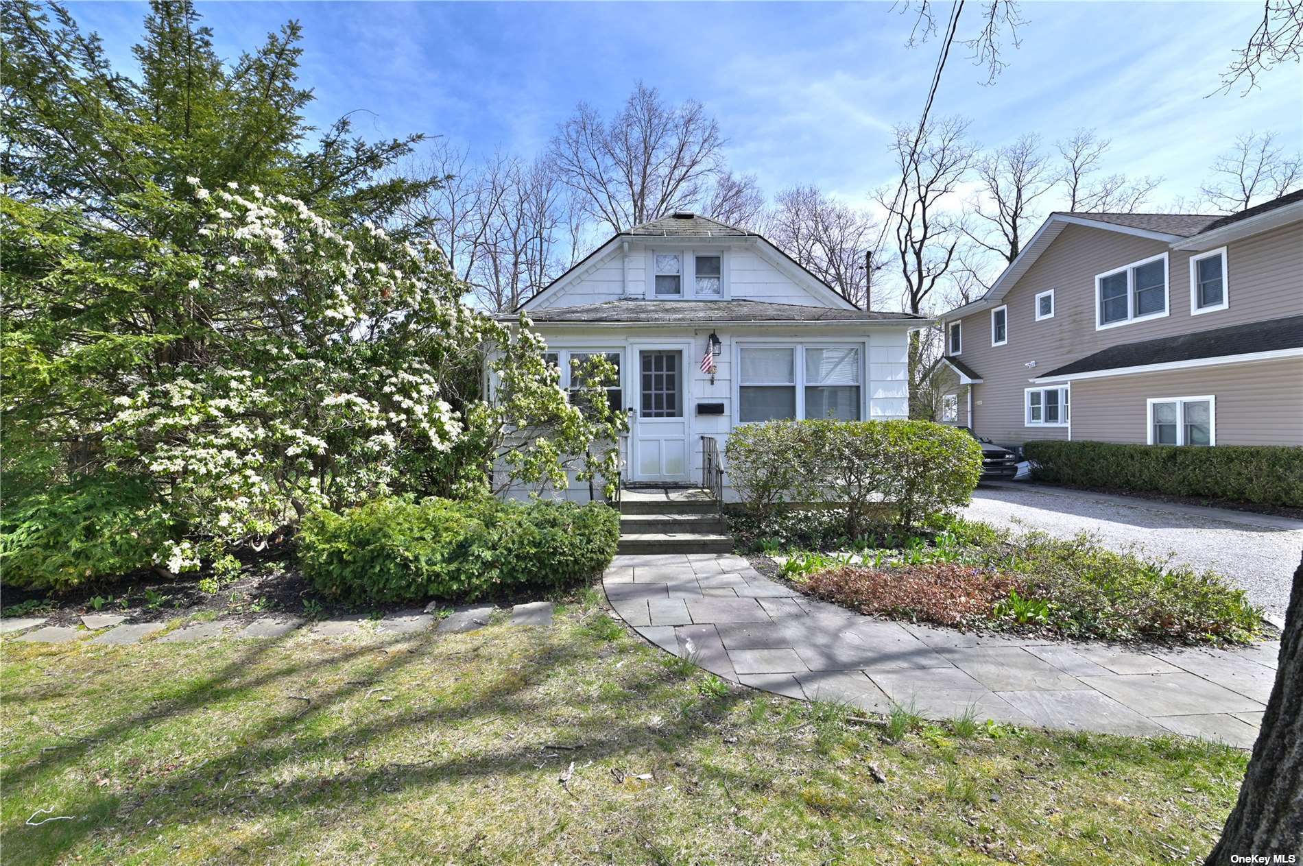 46 Glen Cove Drive, Glen Head, New York image 7