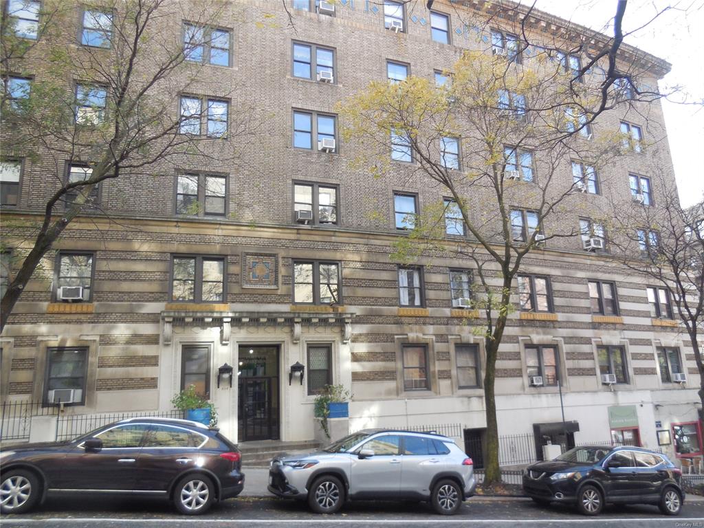 854 181st Street #5G, New York, New York image 2