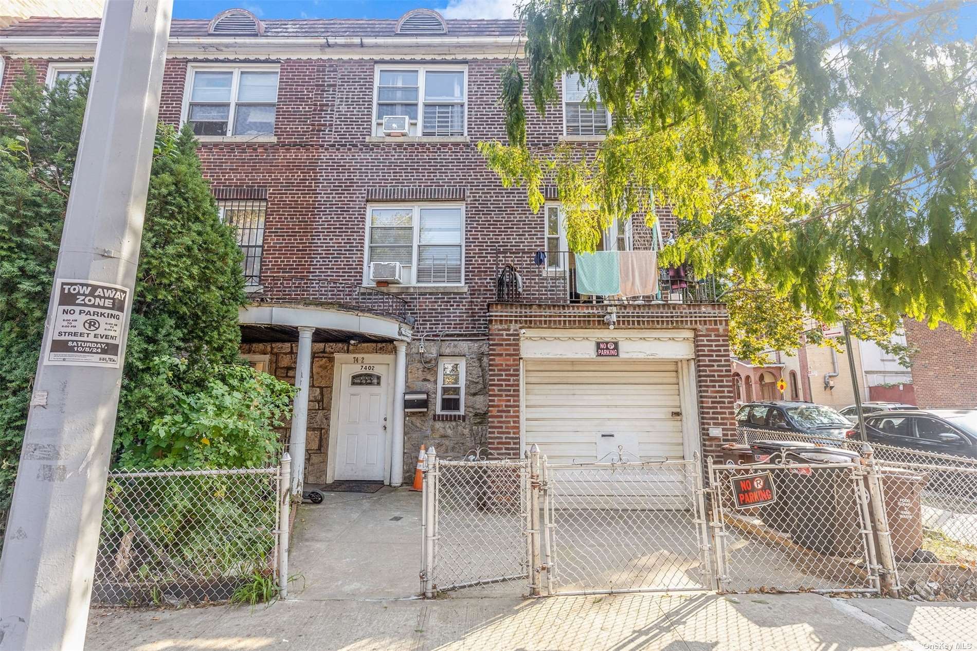 7402 Woodside Avenue, Elmhurst, Queens, NY - 7 Bedrooms  
4 Bathrooms  
16 Rooms - 