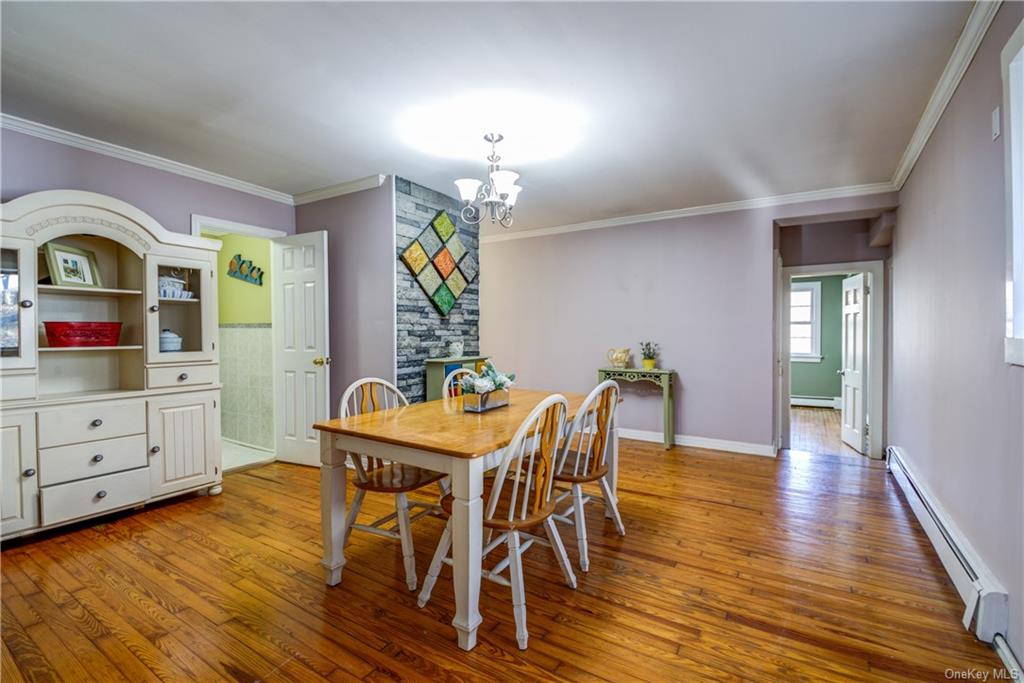 Photo 5 of 28 of 122 Ridgeland Road house