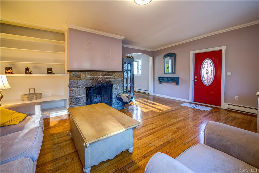Photo 4 of 28 of 122 Ridgeland Road house