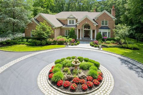5 Peacock Lane Upper Brookville NY 11545