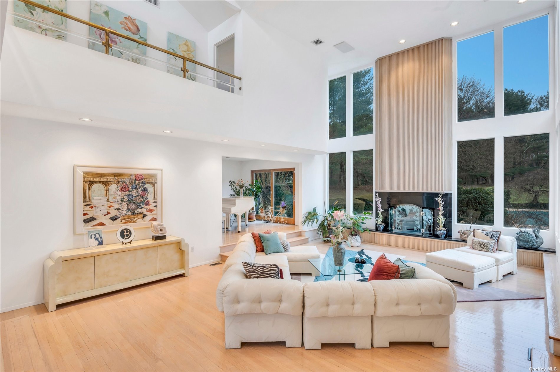 Photo 2 of 36 of 2 Sandpiper Ct house