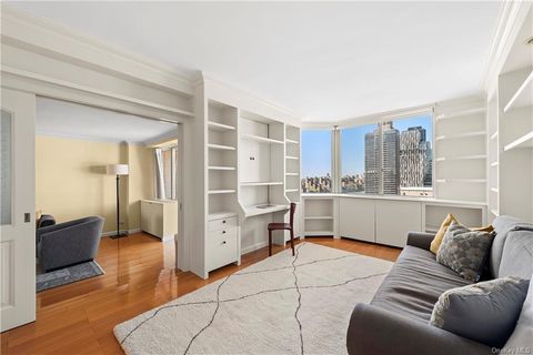 515 E 79 Street 19A New York (Manhattan) NY 10075
