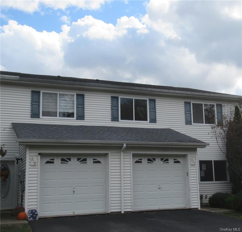 221 Tamerisk Ln #246, New Windsor, New York image 2