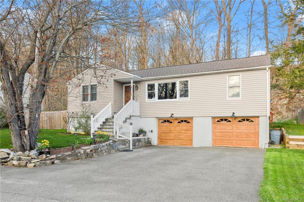 Property for Sale at 24 Homestead Drive, Carmel, New York - Bedrooms: 3 
Bathrooms: 1 
Rooms: 6  - $399,999