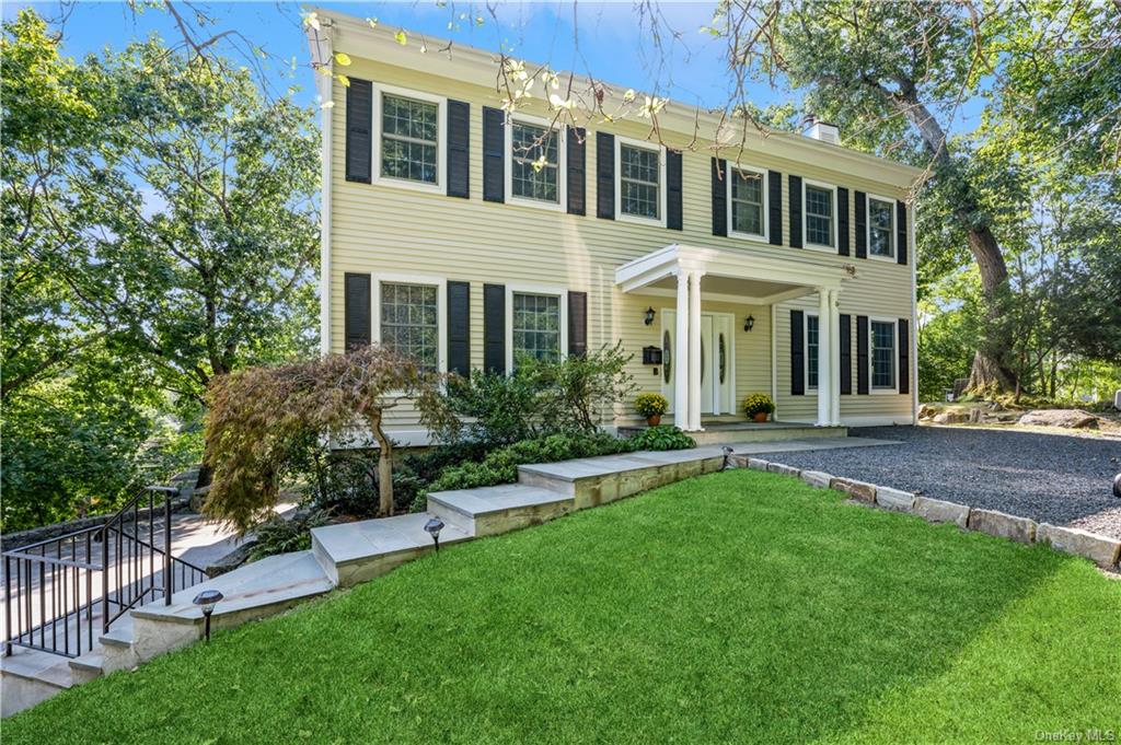 1 Southgate Avenue, Hastings-On-Hudson, New York - 5 Bedrooms  
4 Bathrooms  
11 Rooms - 