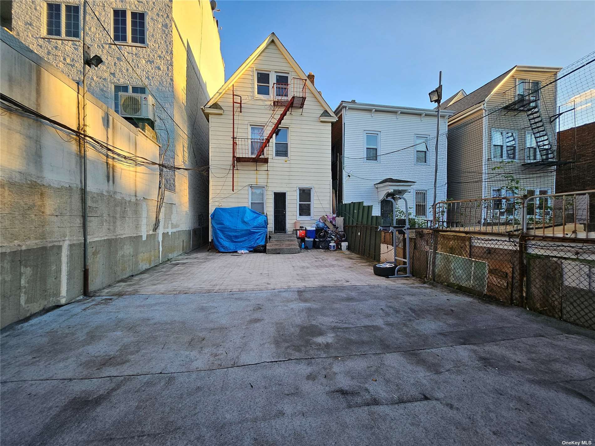104-61 Roosevelt Avenue