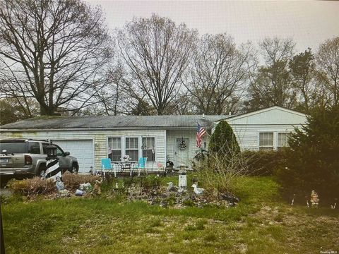 Homes For Sale - 12 Northridge Drive<br/> Coram, NY 11727