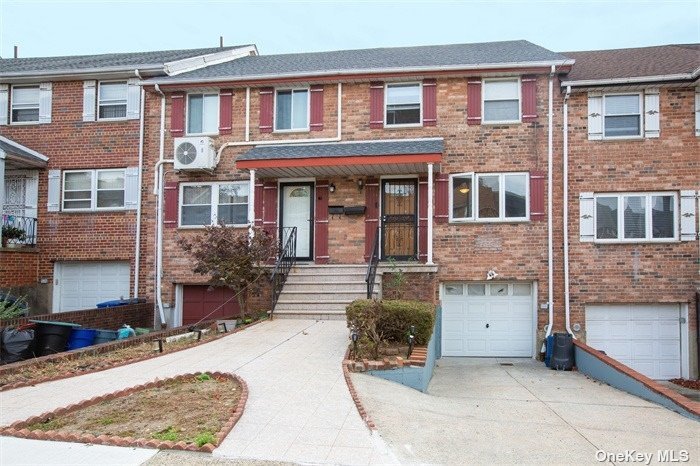 Property for Sale at 24024 66th Avenue, Little Neck, Queens, NY - Bedrooms: 3 
Bathrooms: 2 
Rooms: 7  - $999,000