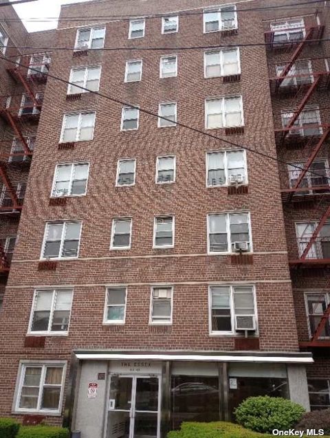 Photo of 63-45 Saunders Street #5G, Rego Park, NY 11374 (MLS # L3563192) Photo of 63-45 Saunders Street #5G, Rego Park, NY 11374 (MLS # L3563192)