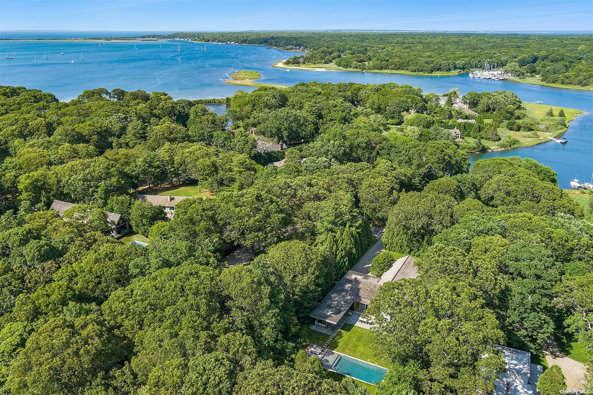 25 Oyster Shores Road, East Hampton, New York image 29