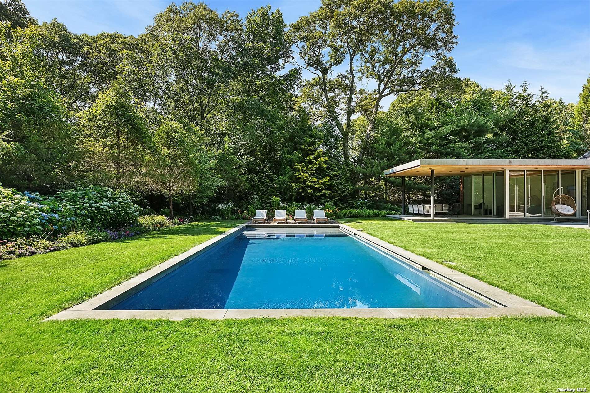 25 Oyster Shores Road, East Hampton, New York image 4