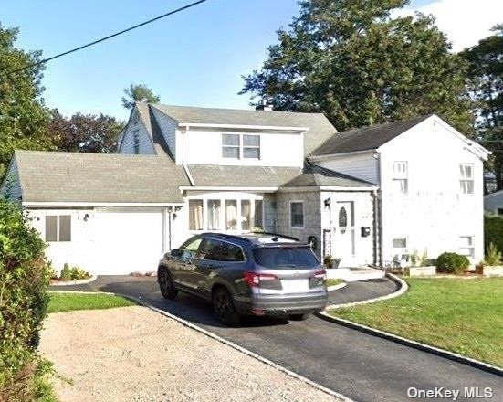 1461 Peters Boulevard, Bay Shore, New York image 1