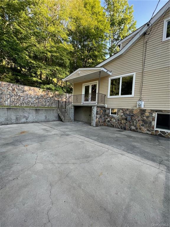 65 Kleitz Avenue, Highland Falls, New York image 4