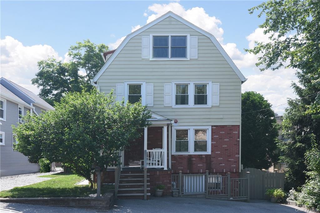 Property for Sale at 33 Front Street, Tarrytown, New York - Bedrooms: 2 
Bathrooms: 1 
Rooms: 7  - $625,000