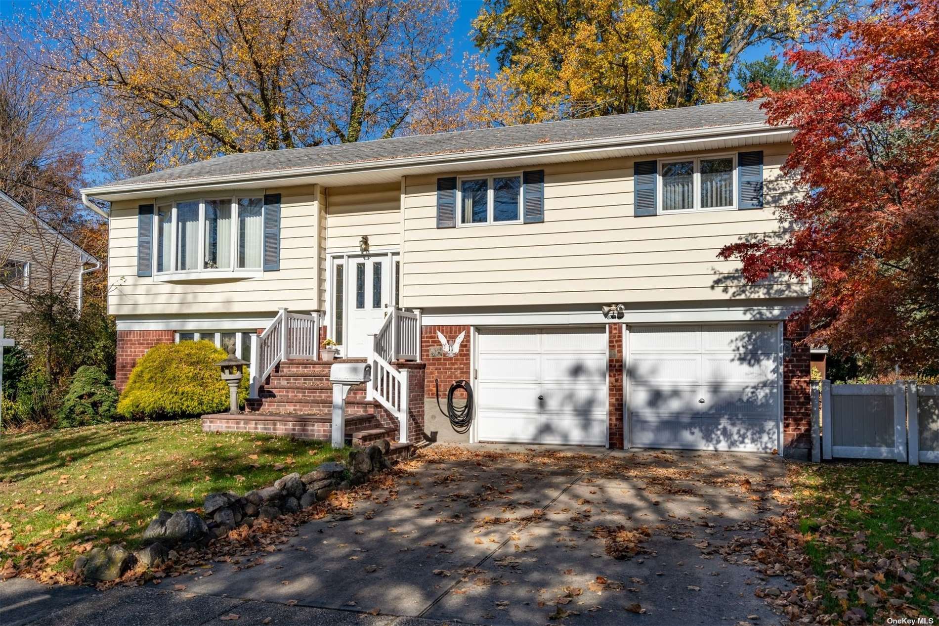 Property for Sale at 11 Wicks Drive, Commack, Hamptons, NY - Bedrooms: 4 
Bathrooms: 2  - $679,990