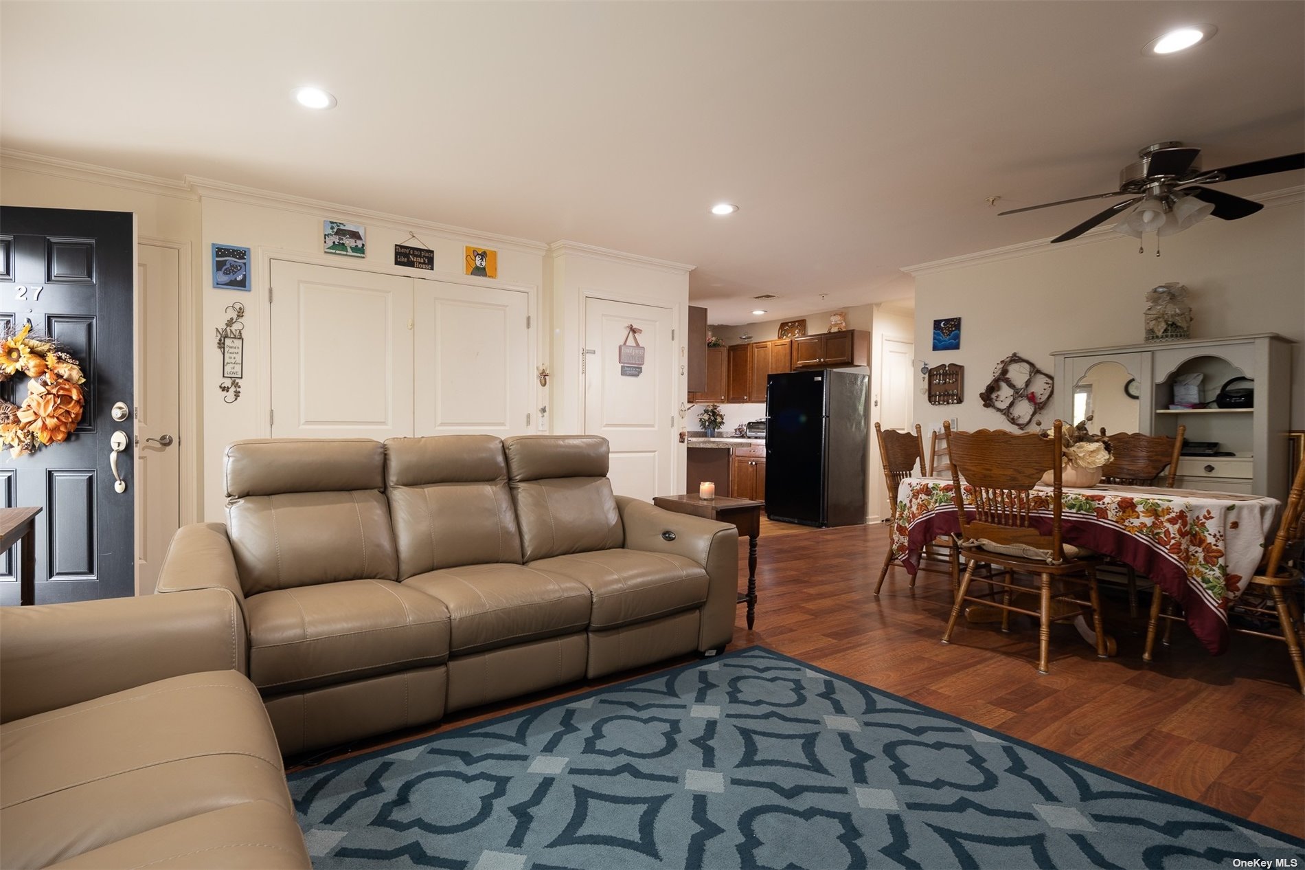 27 Weatherby Lane #27, Central Islip, New York image 3