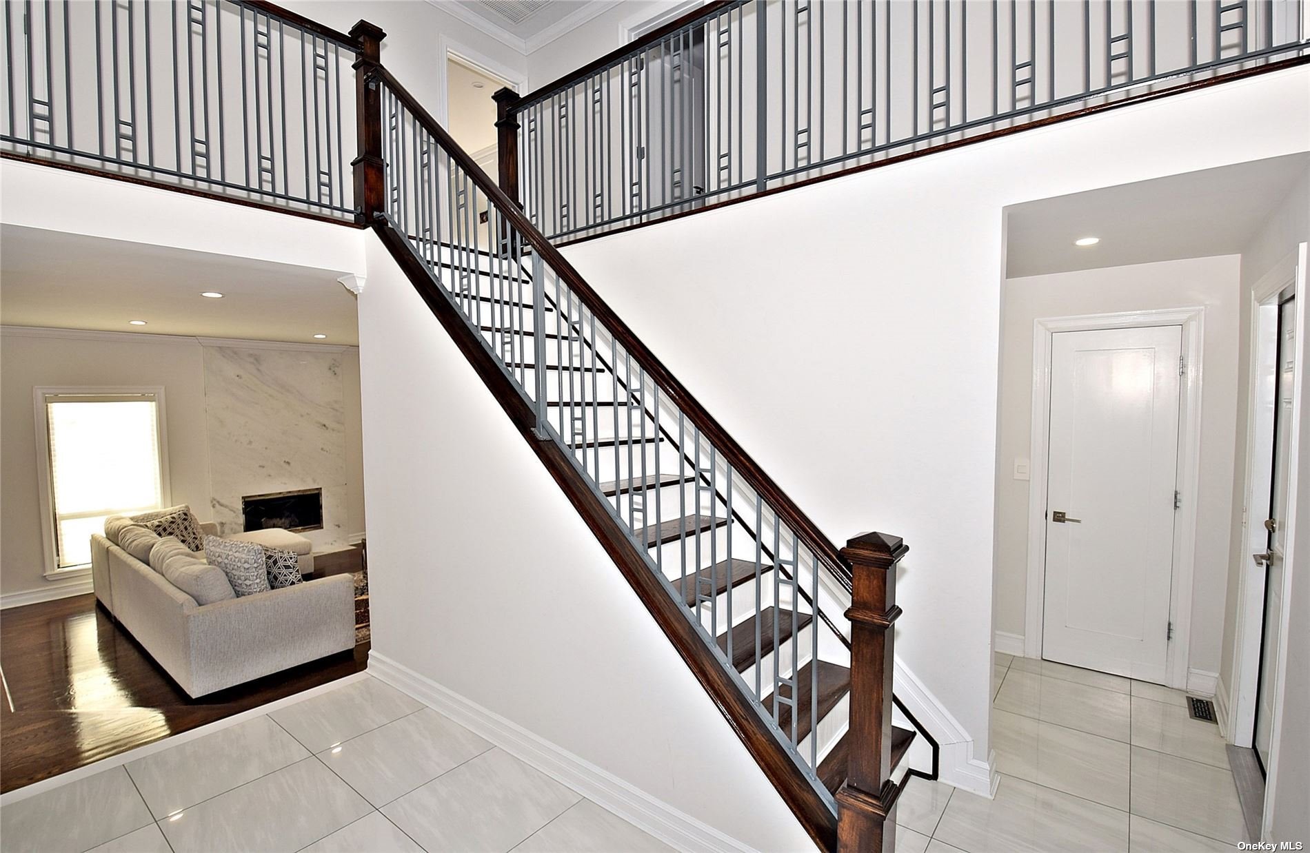 Photo 8 of 33 of 41 Villas Circle 41 townhome