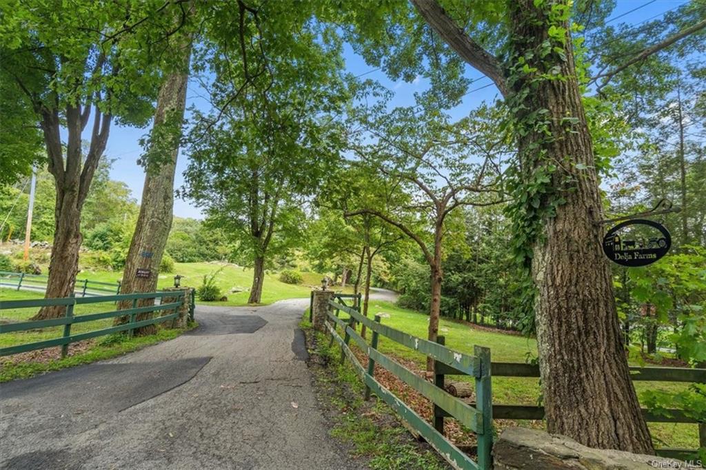 Property for Sale at 898 Gipsy Trail Road, Carmel, New York - Bedrooms: 6 
Bathrooms: 7 
Rooms: 22  - $2,000,000