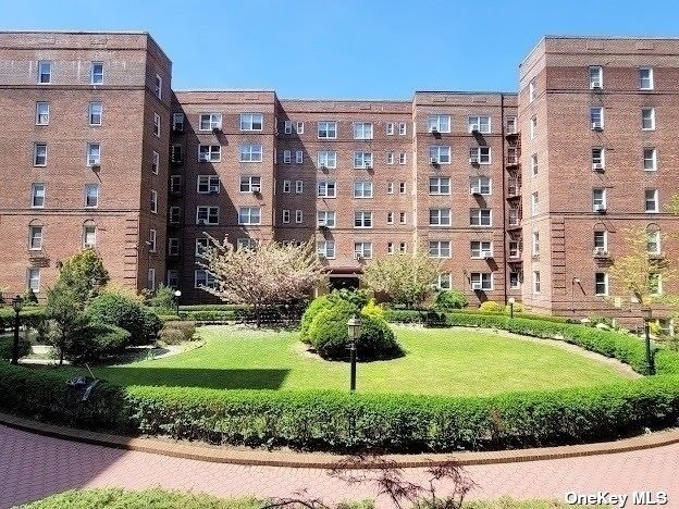 Rental Property at 9941 64th Avenue C16, Rego Park, Queens, NY - Bedrooms: 2 
Bathrooms: 1 
Rooms: 5  - $3,000 MO.