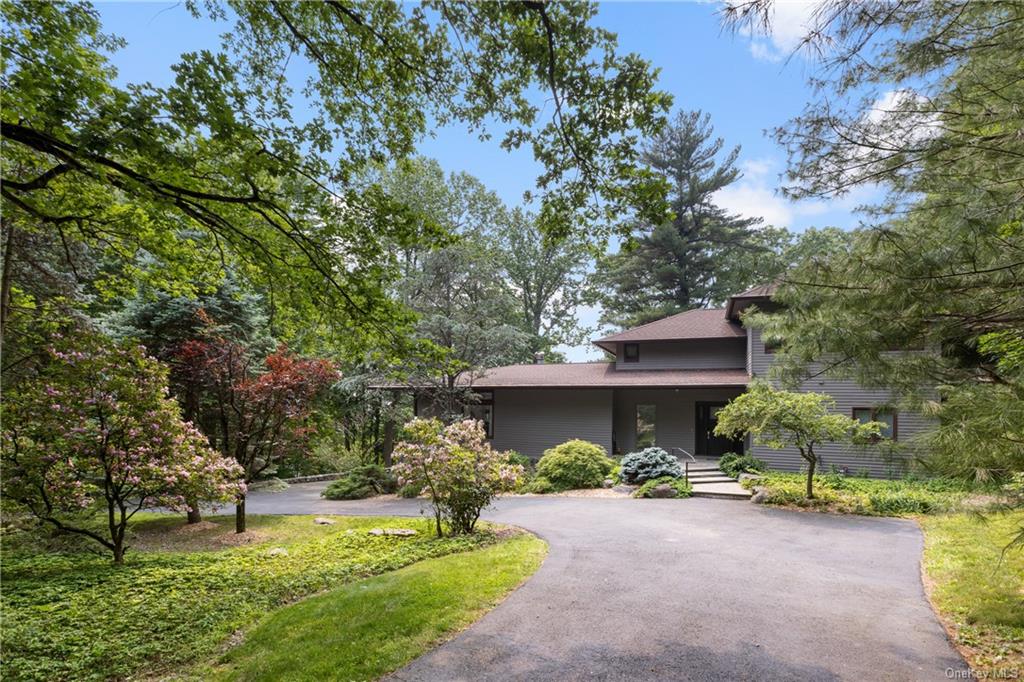 213 Law Road, Briarcliff Manor, New York image 2