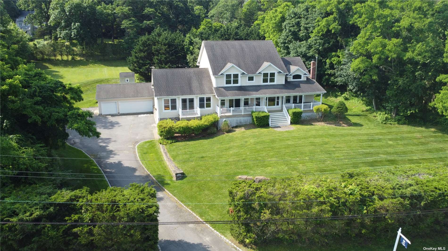 Property for Sale at 250 Naugles Drive, Mattituck, Hamptons, NY - Bedrooms: 5 
Bathrooms: 5  - $3,200,000