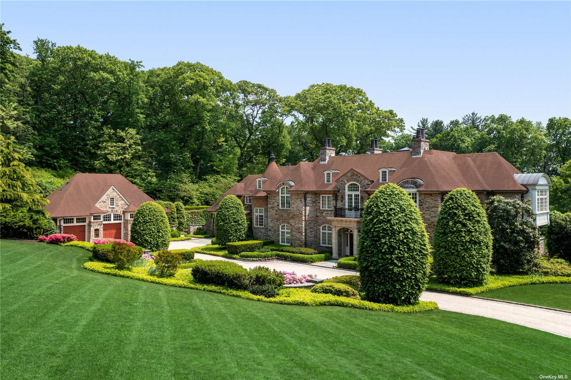 6A Spring Hill Lane, Old Westbury, New York image 4