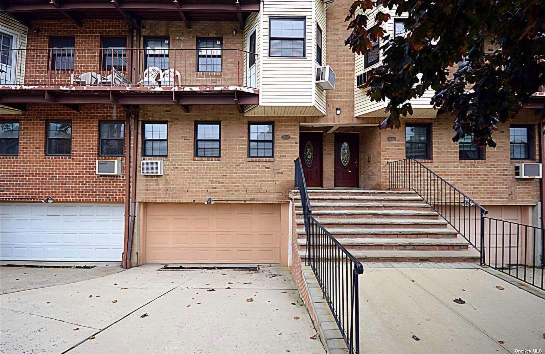 15137 78th Street 2W2, Howard Beach, Queens, NY - 3 Bedrooms  
2 Bathrooms  
8 Rooms - 